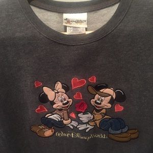 Walt Disney World Mickey/ Minnie sweatshirt